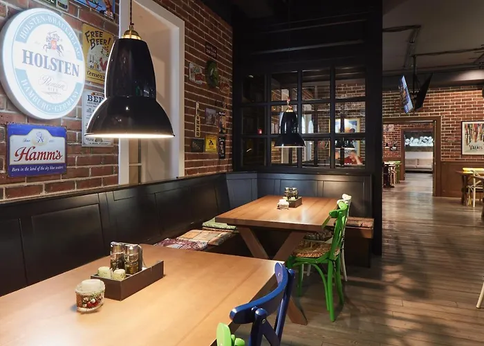 Amstelski 4* 布克维